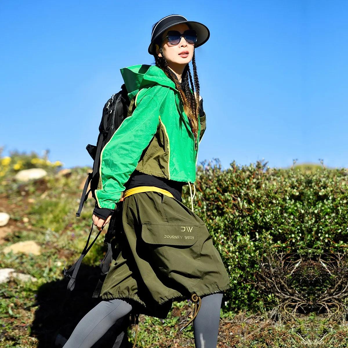 베이징 숲 야외 후드 컬러 매칭 슬리밍 빠른 건조 통기성 UPF50 + 스킨 트렌치 코트 겉옷 여성용